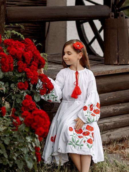 Мотря - Вишита сукня з маками для дівчинки фото
