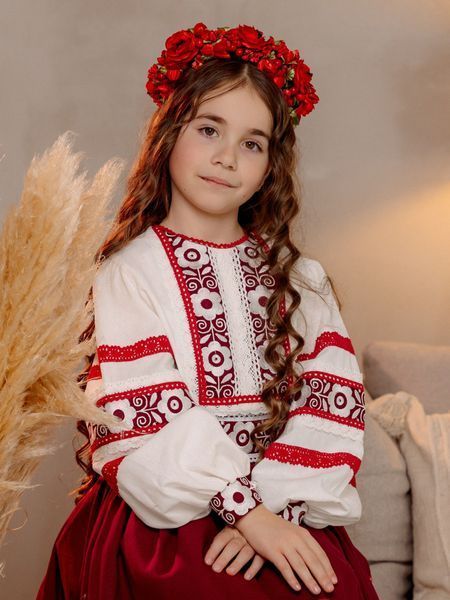 Комплект "Луна" - Вишиванка та вишита жилетка на запах в бордовому кольорі фото