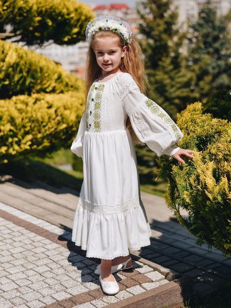 Евеліна - Вишита сукня в оливковому кольорі для дівчинки фото