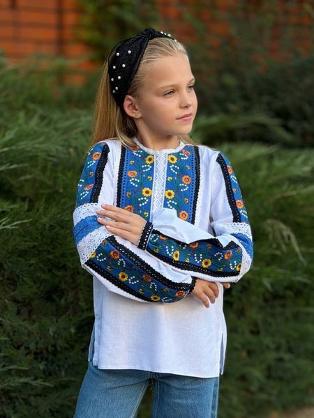 Жаклін - Вишита сорочка для дівчинки в синьому кольорі фото